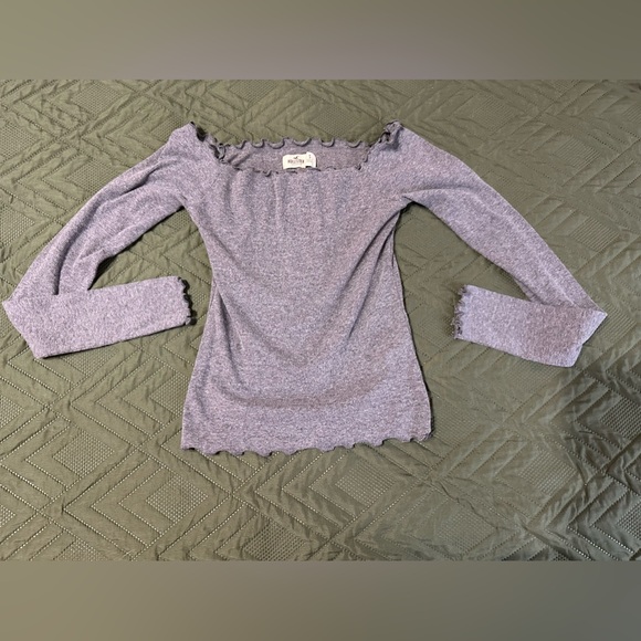Hollister shirt - Picture 1 of 2
